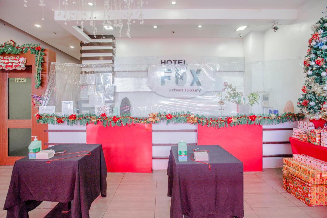 Oyo 637 Fox Hotel Cidade Quezon Exterior foto